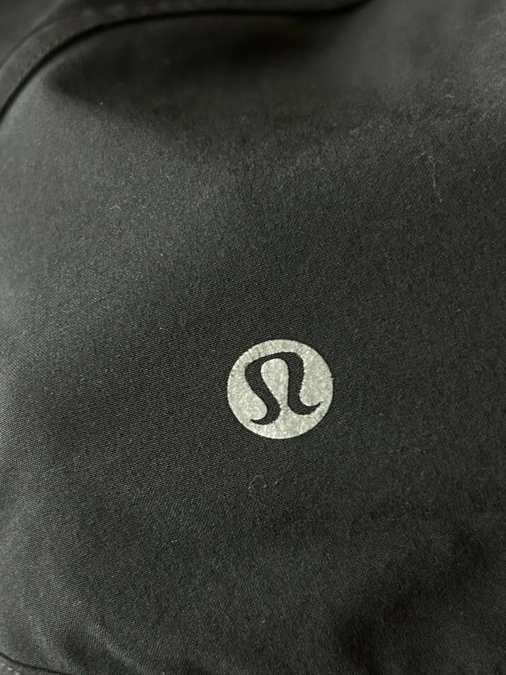 Lululemon Tracker Short V *4